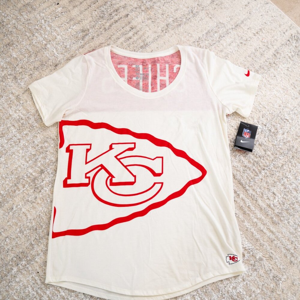 NWT Nike Kansas City Chiefs Short Sleeve Shirt Women's L Football Team Shirt NFL